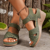 Alexandra® | Stylish platform sandals