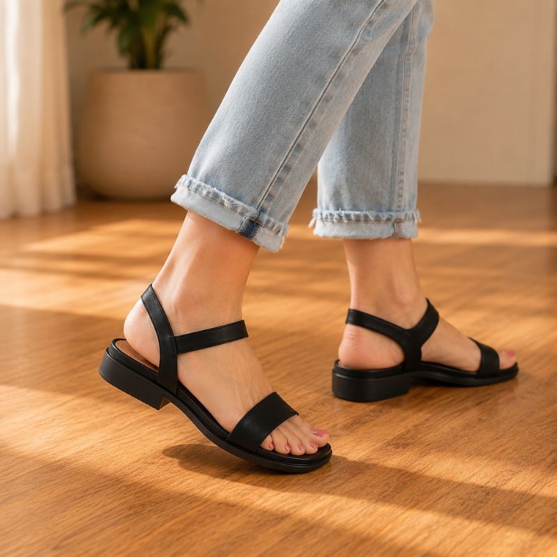 Eira | Women’s French Retro Leather Flat Sandals
