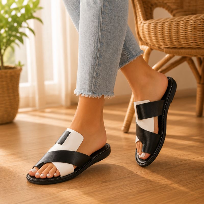 Layla | Orthopedic Soft Toe Covering Flat Slippers