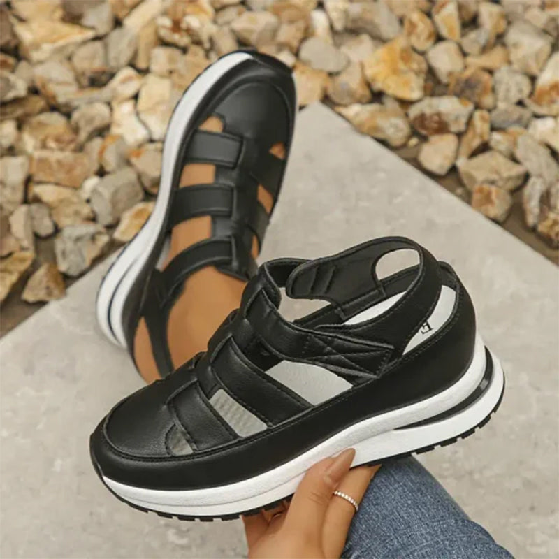 Nina® | Urban closed toe sandals